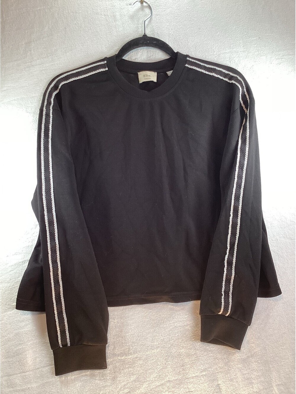 Elie Tahari Women’s M Black Stripe Sleeve Crewneck Sweatshirt Pullover Stretch